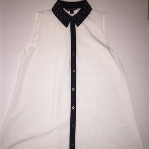 Rock and Republic Sleeveless Black & White Blouse